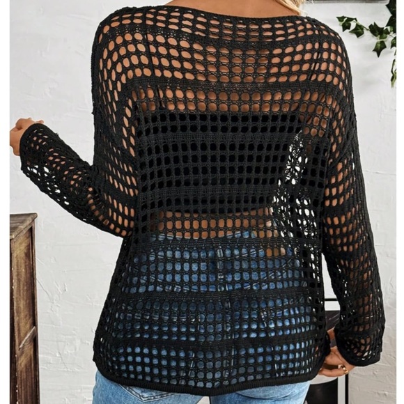 NWT Women's Scoop Neck, Long Sleeve, Crochet Knitted Top - Picture 3 of 6